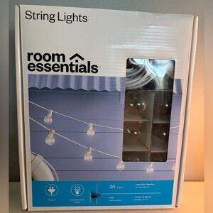 NIB Indoor/Outdoor White Cord Clear Round Globe String Lights